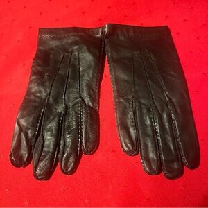 Vintage Fownes made in Italy Black Leather Gloves